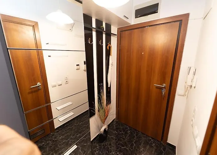 за гости уют * Burgas City